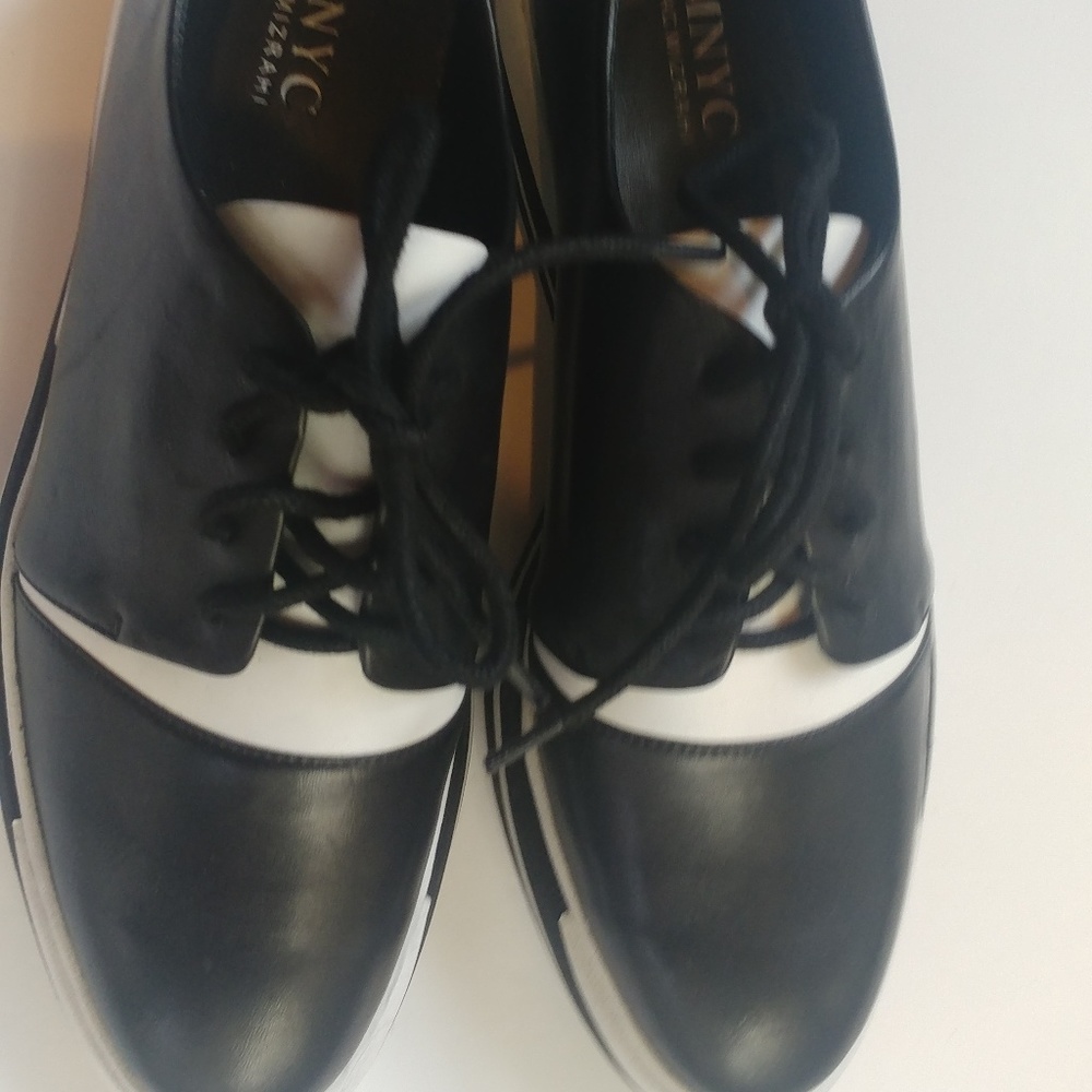 New Isaac Mizrahi Flats